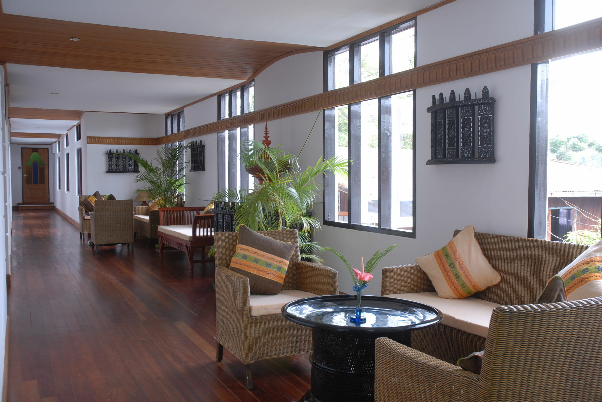 Hotel Amazing Nyaung Shwe Esterno foto