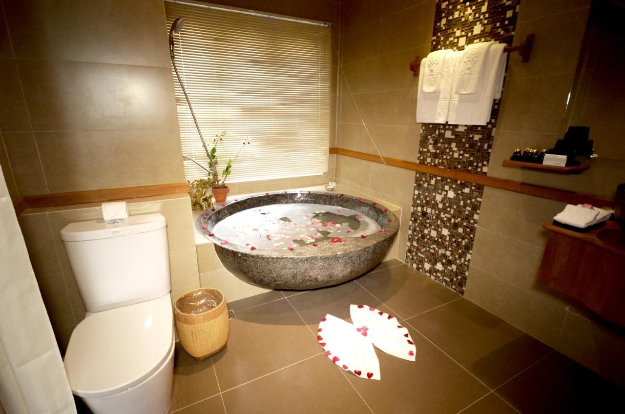 Hotel Amazing Nyaung Shwe Esterno foto
